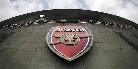 NBA：湖人加时险胜掘金 詹姆斯砍下38分（詹姆斯38分助湖人加时险胜掘金）